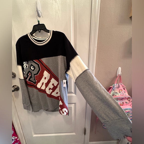 💕FINAL PRICE💕NWT Disney Parks x Star Wars Rebel Top ‘77 Collection - Picture 4 of 5
